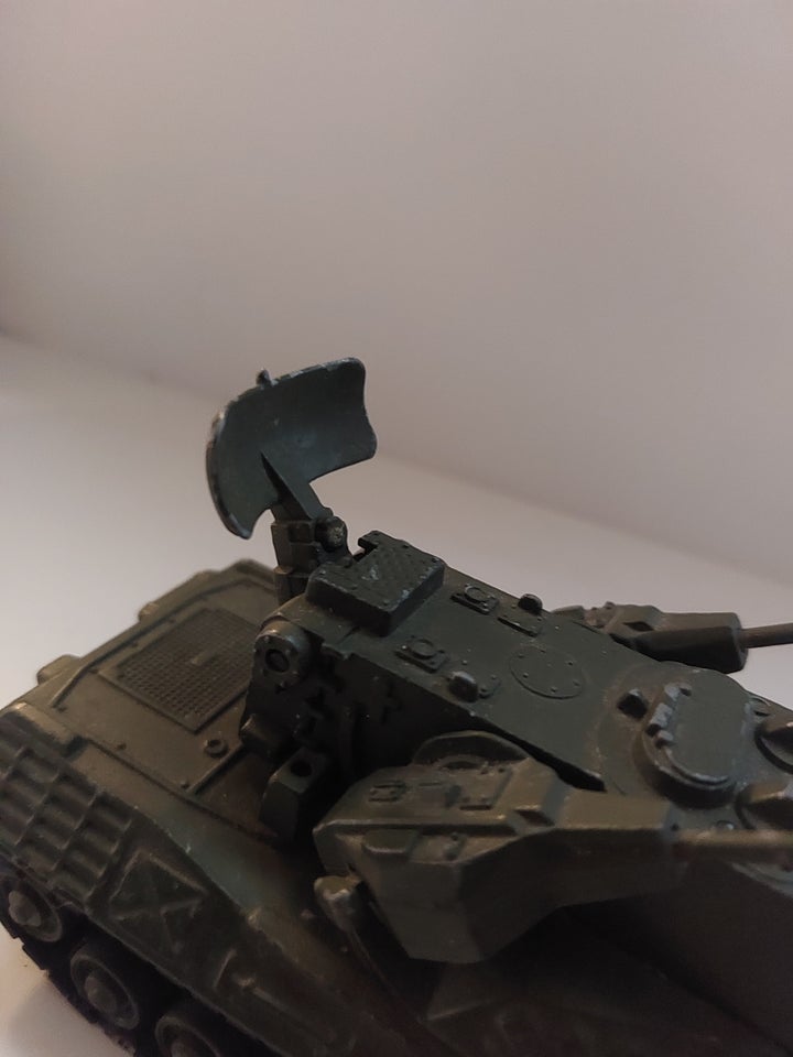 Modelbil, Dinky toys Leopard tank