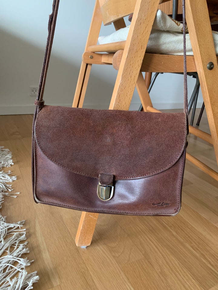 Crossbody, Gusti Leder Studio