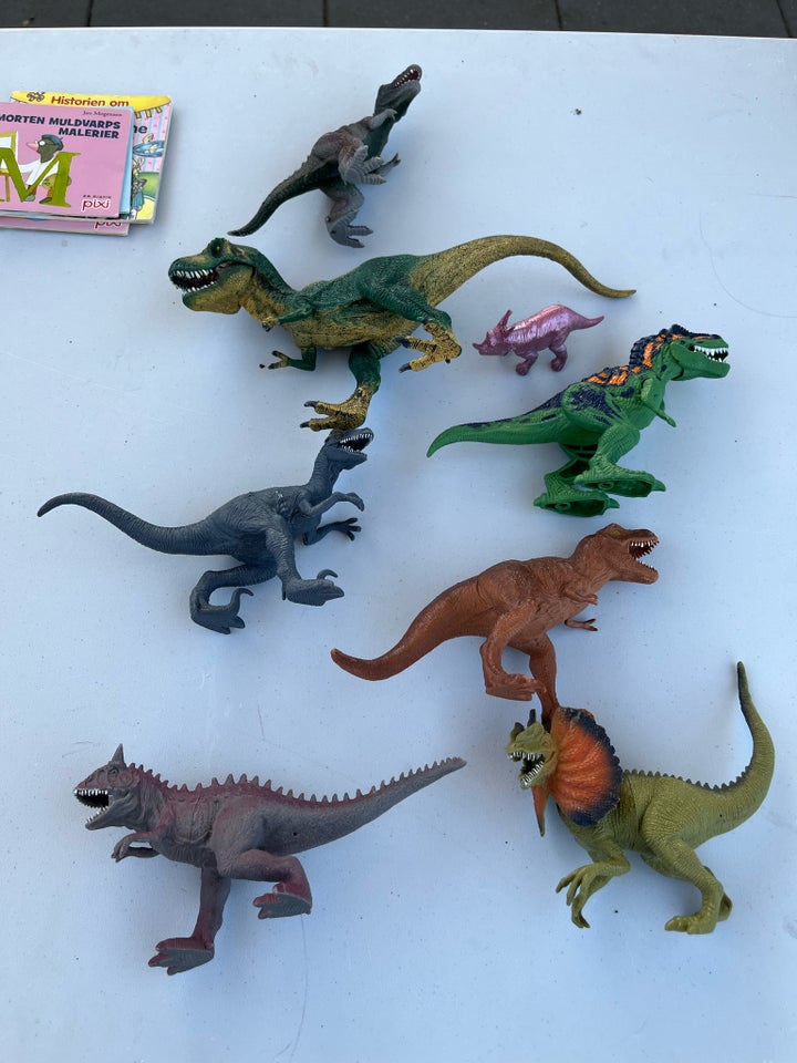 Andet legetøj, Dinosaurus figurer