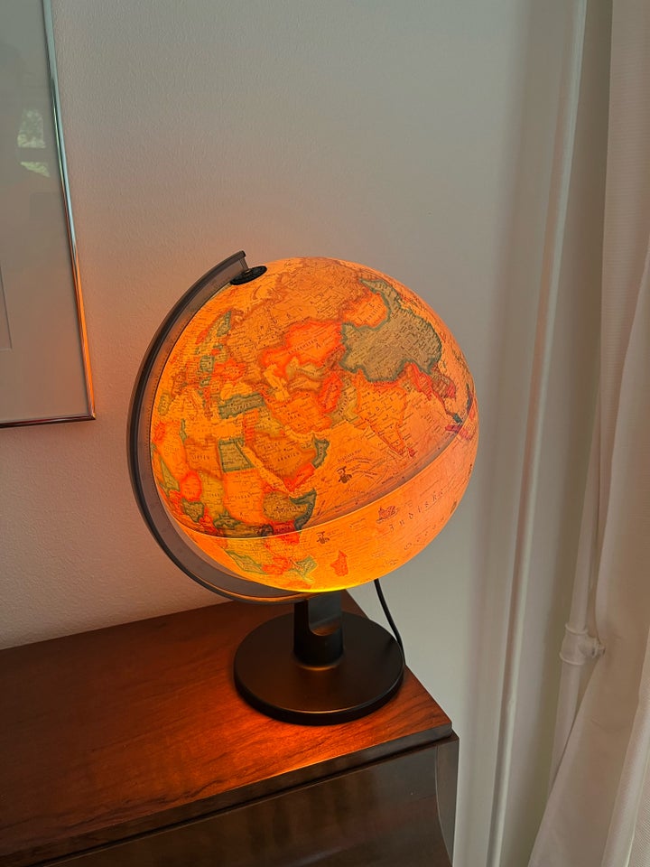 Lampe, Scan Globe A/S