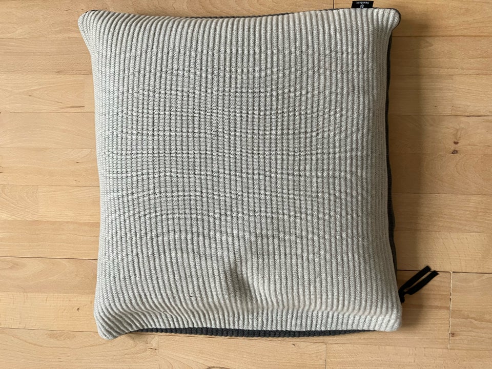 Sofa/pynte Puder, Semibasic