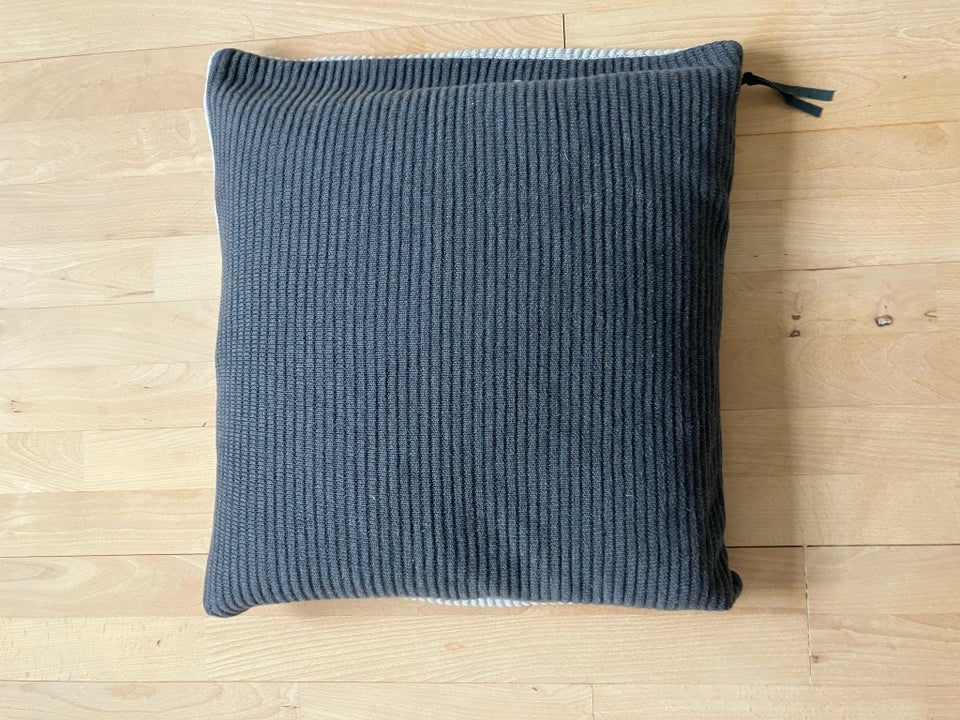 Sofa/pynte Puder, Semibasic