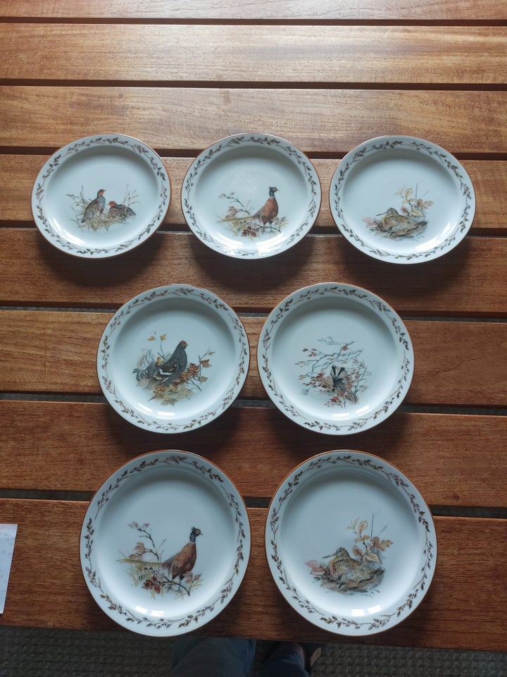 Porcelæn, 7 kagetallerkener og 12