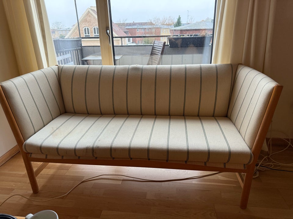 Erik Jørgensen, Sofa