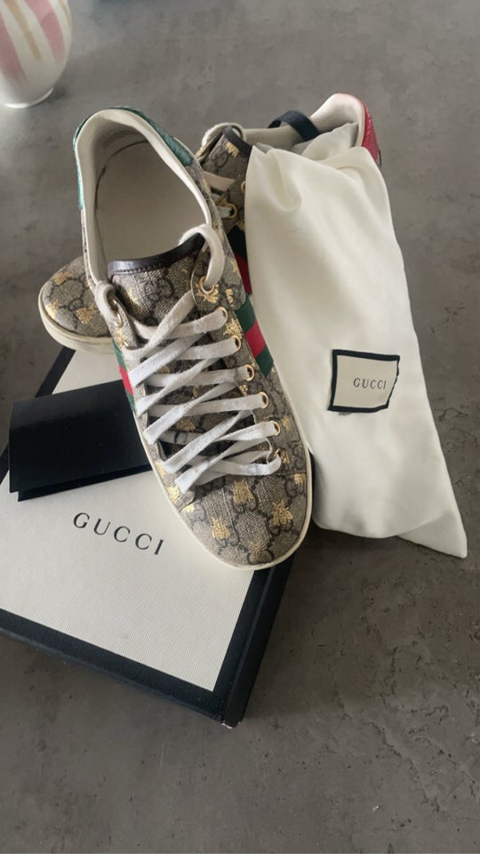 Sneakers, str. 39, Gucci