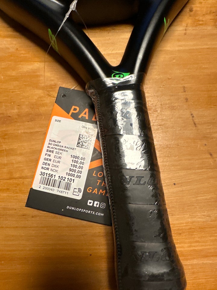 Padel bat, Dunlop