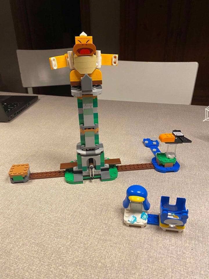 Lego Super Mario