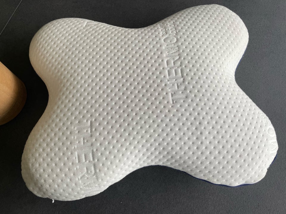 Pude Air Butterfly Pillow