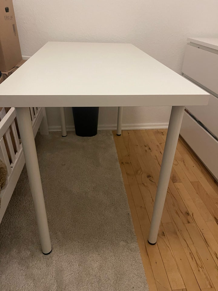 Skrivebord, Ikea, b: 120 d: 60 h: 73