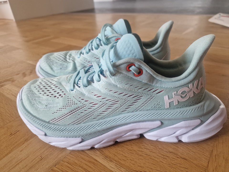 Løbesko HOKA Clifton Edge