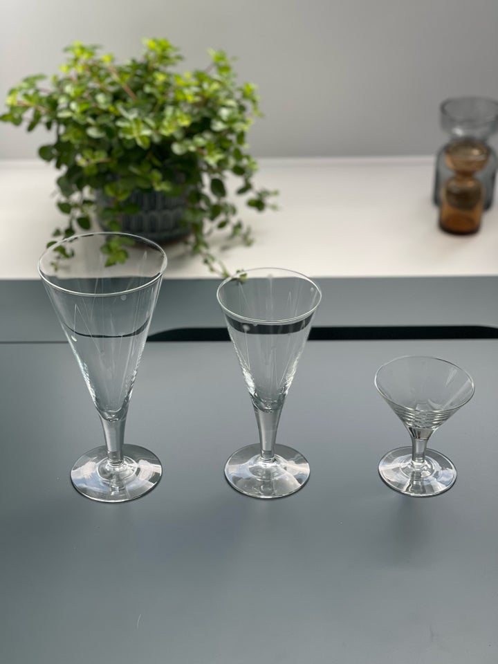 Glas Vinglas og likørglas