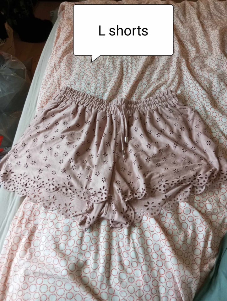 Shorts, ., str. 40