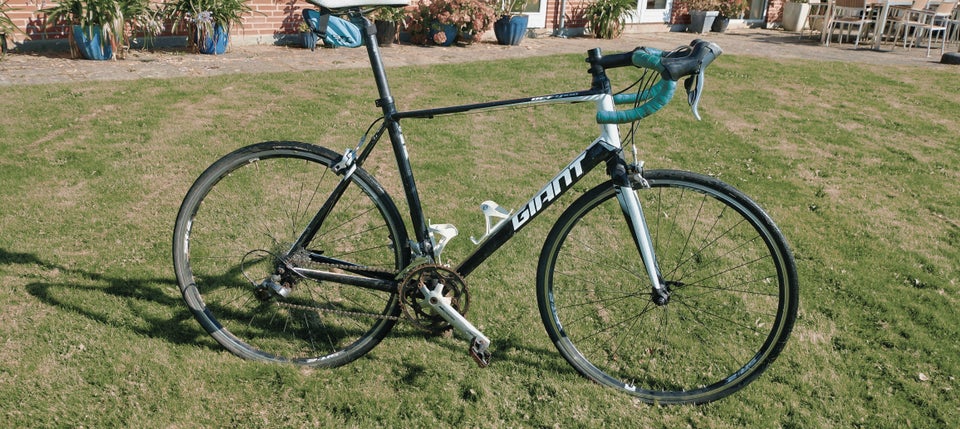 Herreracer Giant Defy aluxx 56 cm