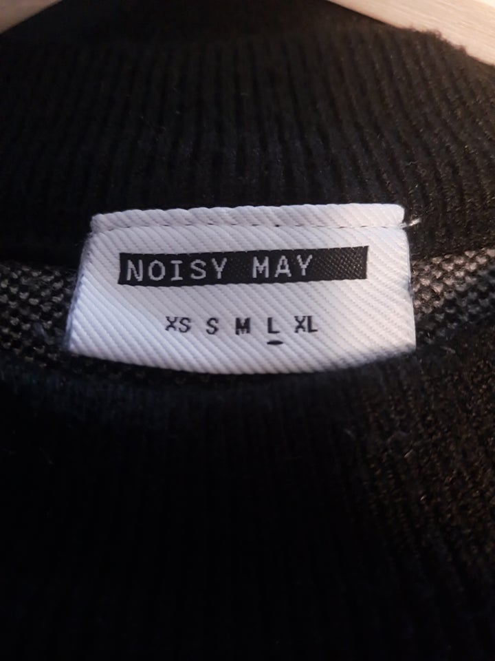 Sweater, Noisy May, str. 42