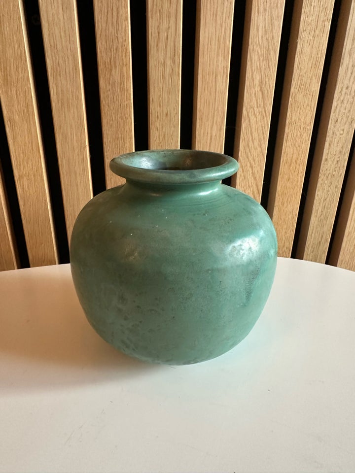 Vase, Hjalte møller