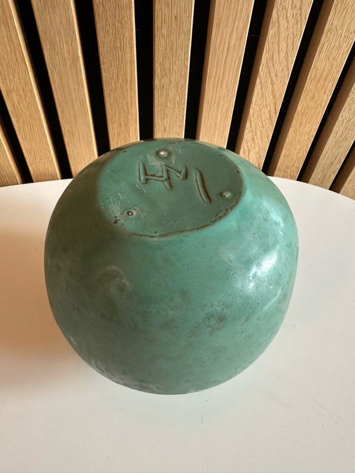 Vase, Hjalte møller