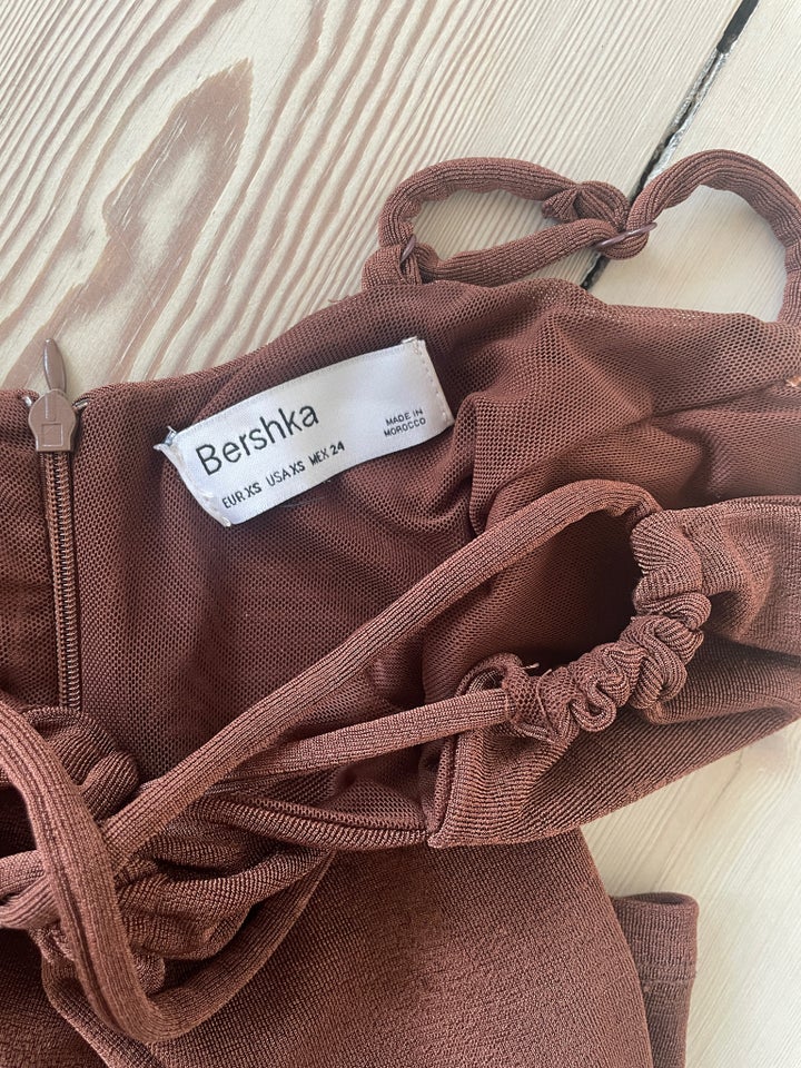 Cocktailkjole Bershka  str XS