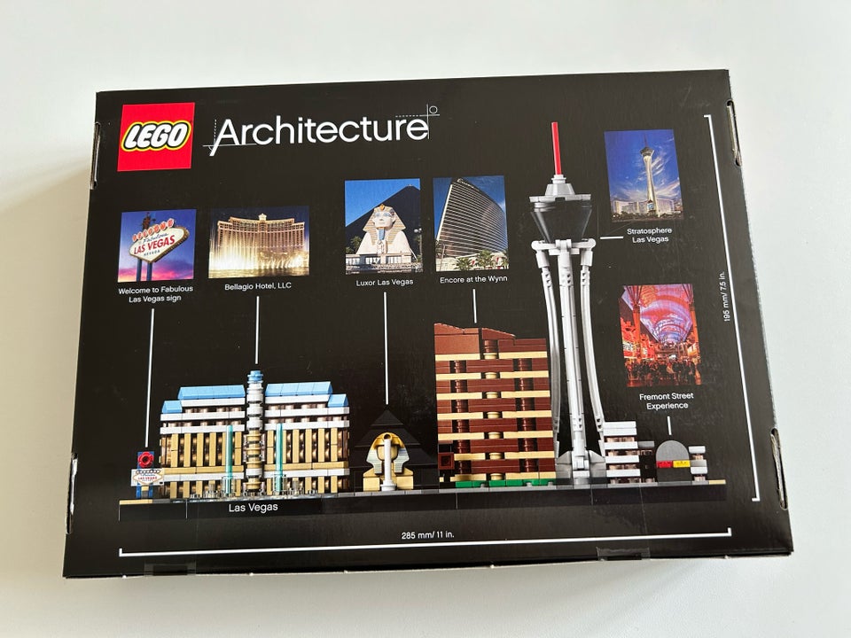 Lego Architecture 21047