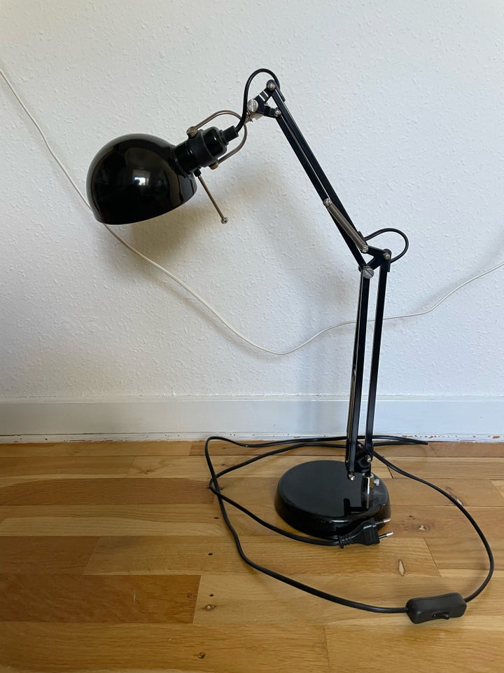 Skrivebordslampe, Ikea