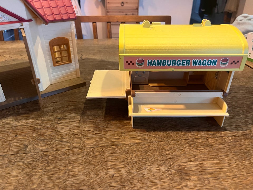 Sylvanian, Hus og hamburgervogn