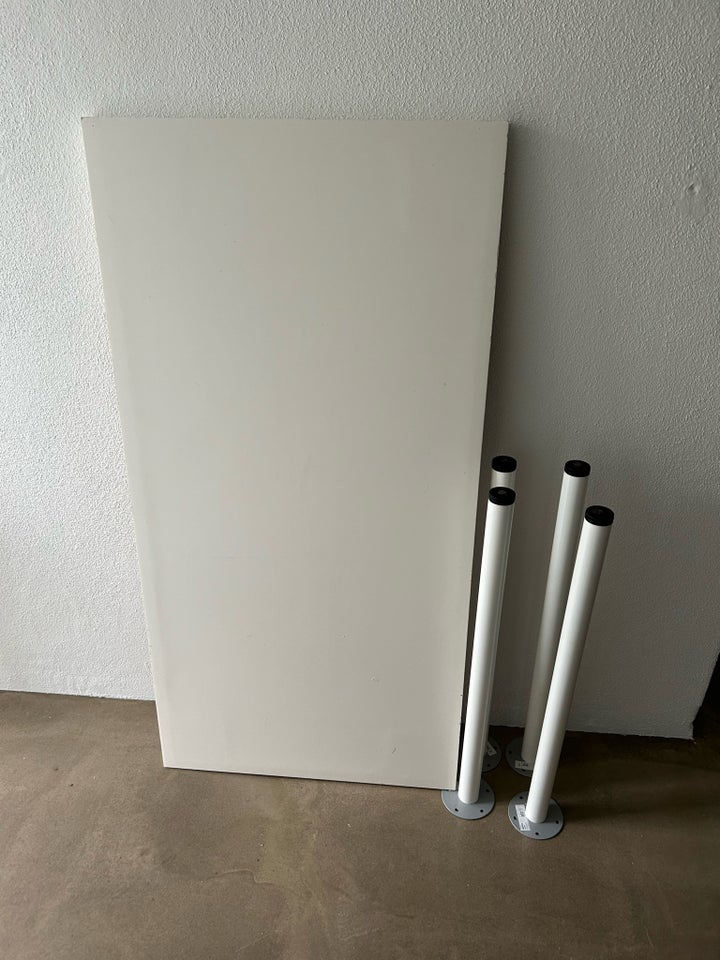 Skrivebord, Ikea, b: 120 d: 60 h: 70