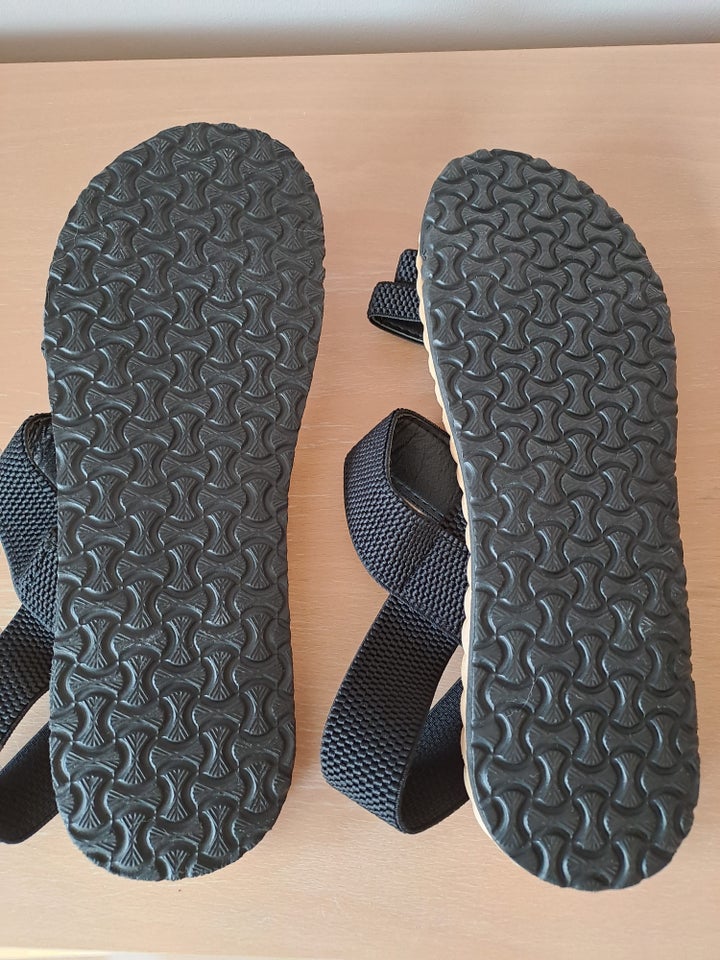 Sandaler, str. 40, Elastiske remme