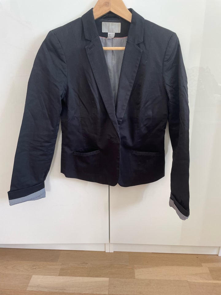 Blazer, str. 38, H  M