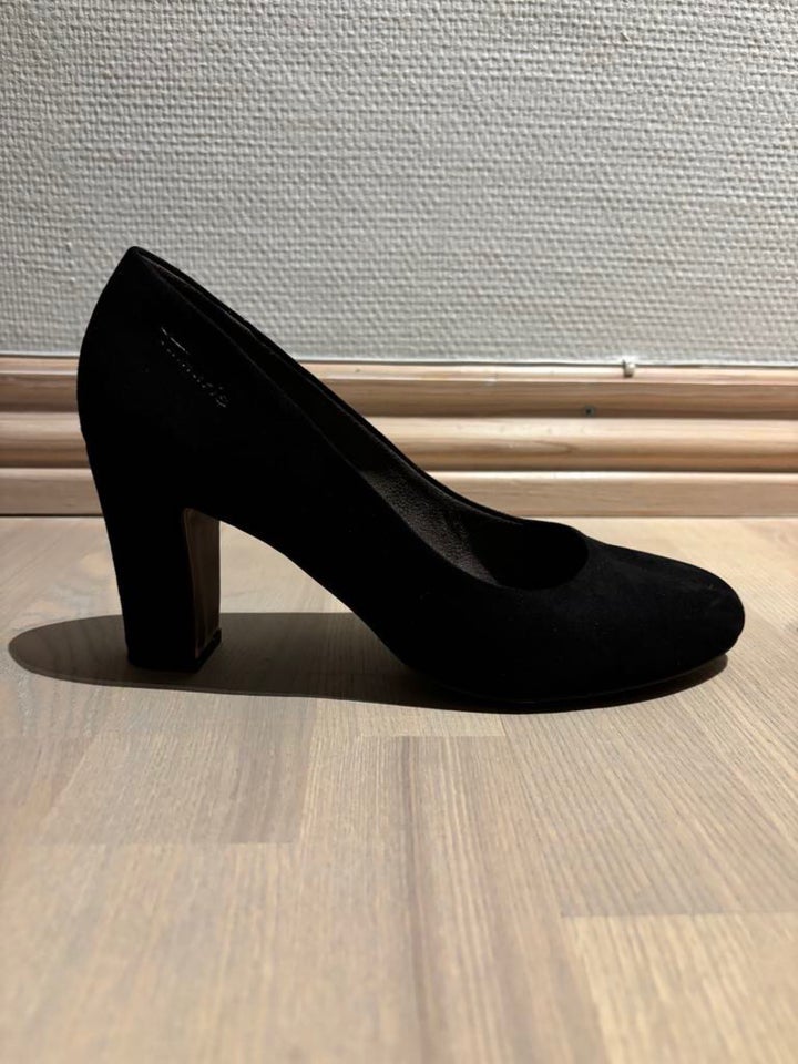 Pumps, str. 39, Tamaris