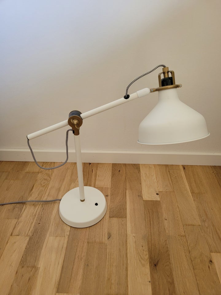 Skrivebordslampe