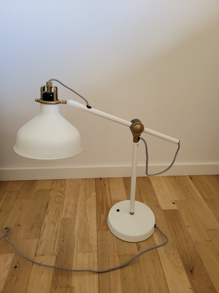 Skrivebordslampe