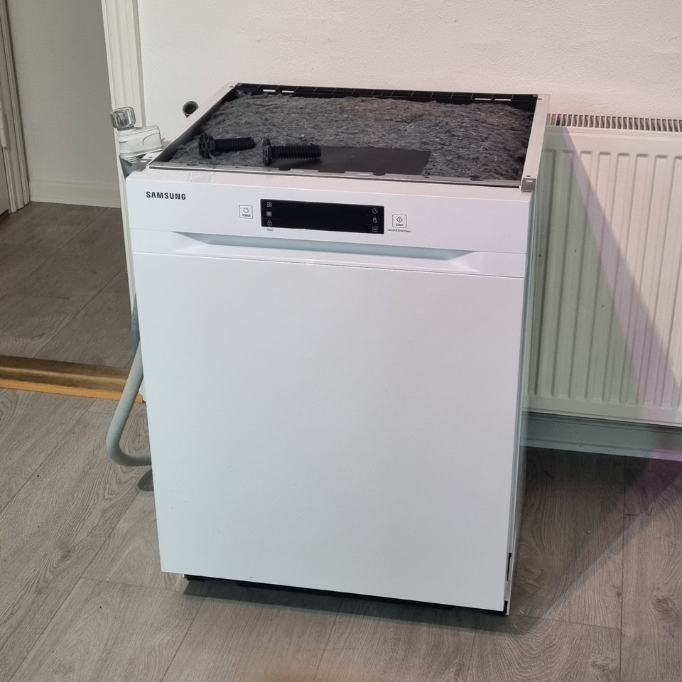 Samsung DW60M6050UW, indbygning,