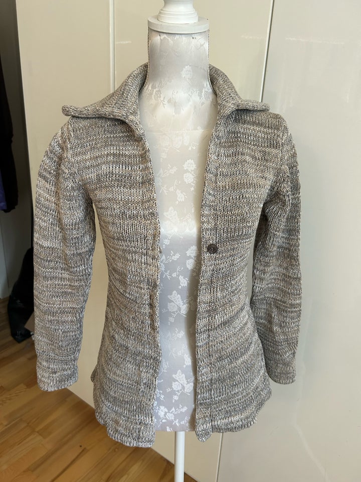 Cardigan, Peppercorn, str. 36