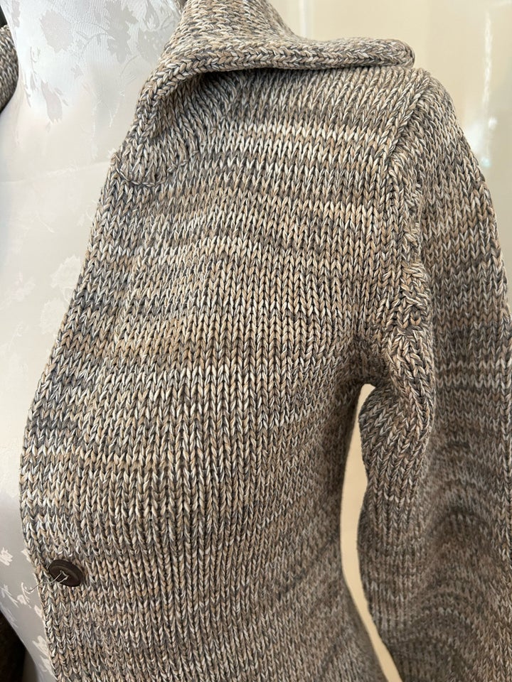 Cardigan, Peppercorn, str. 36