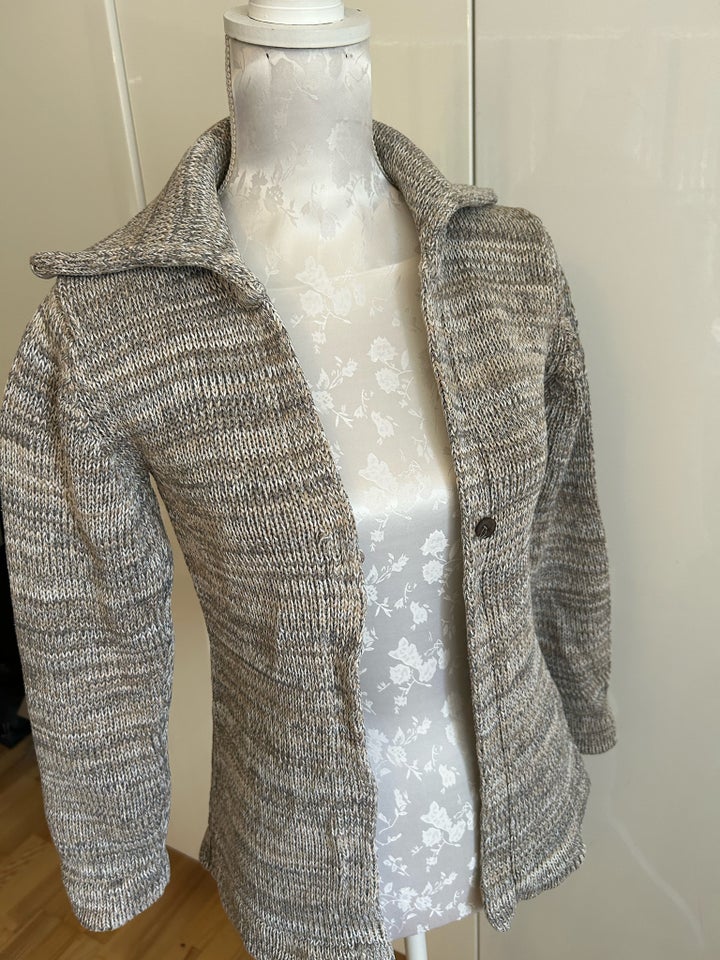 Cardigan, Peppercorn, str. 36