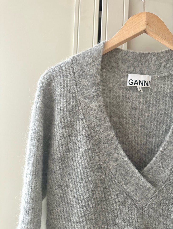 Sweater Ganni str 38