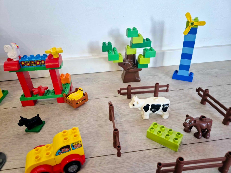 Lego Duplo, By