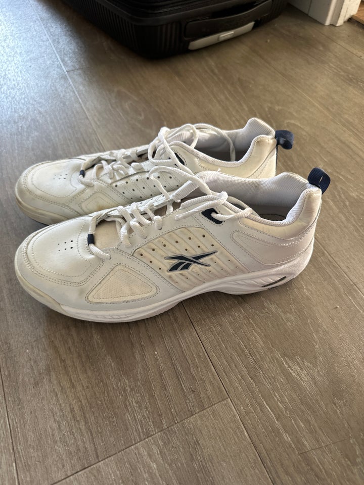 Tennissko Reebok str 43