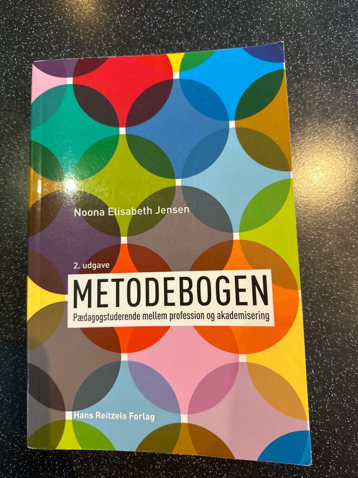 Metodebogen, Noona Elisabeth