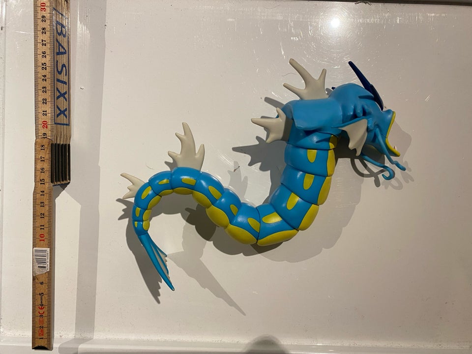 Pokemon Gyarados Epic Battle