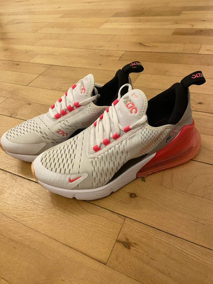 Sneakers, str. 39, Nike Air Max 270