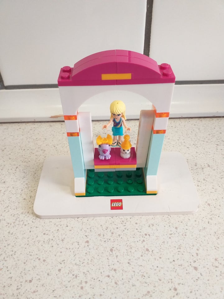 Lego Friends, Lego gynge