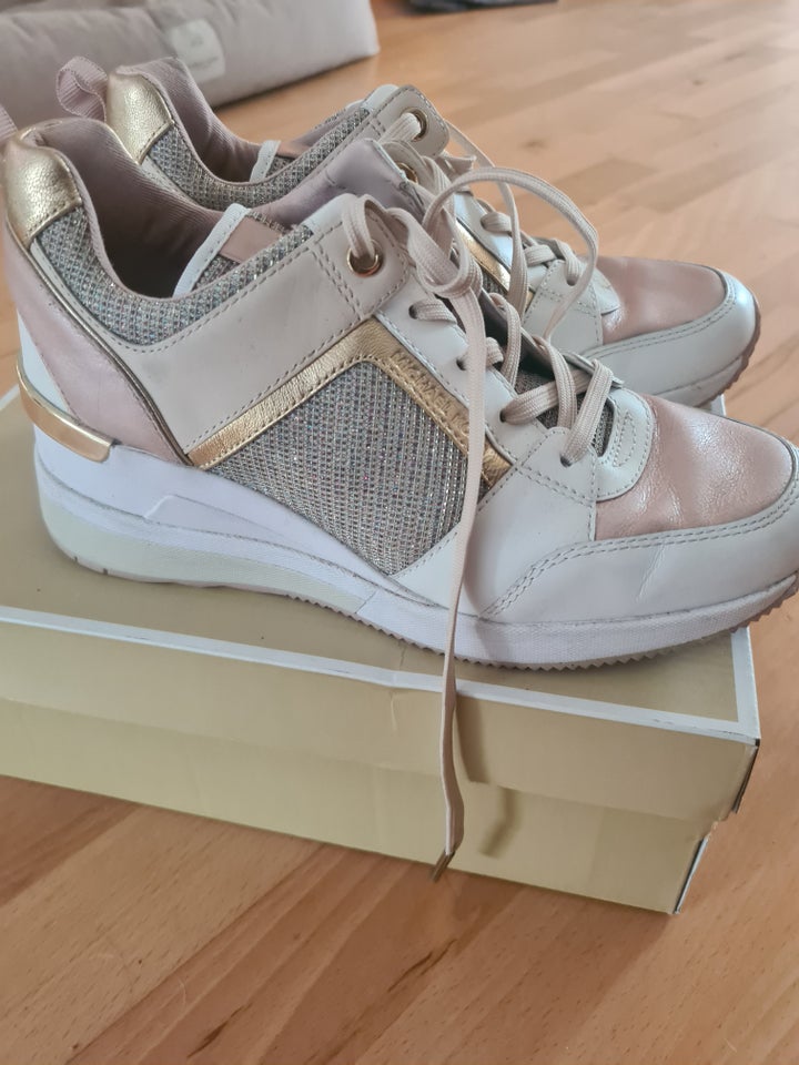 Sneakers str 38 Michael Kors