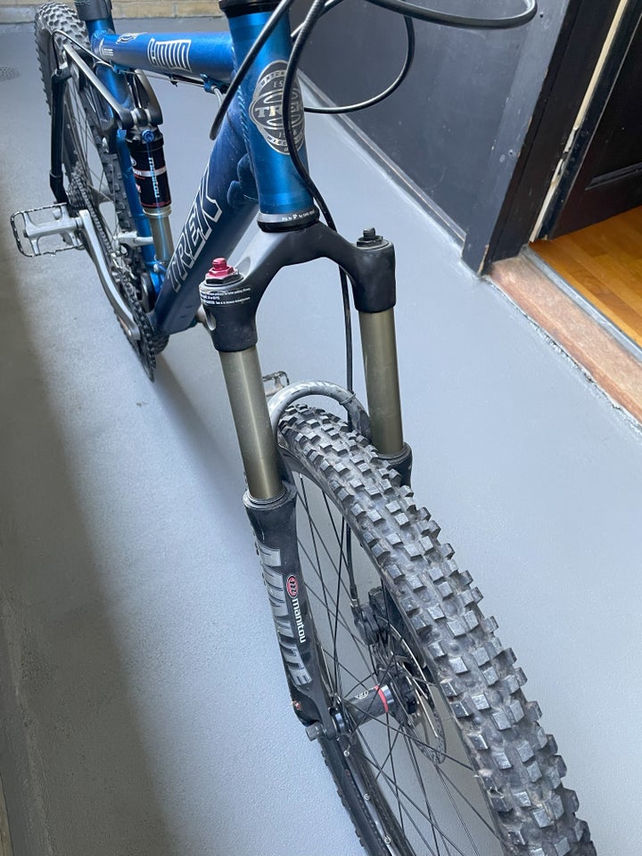 Trek Liquid, full suspension, 27