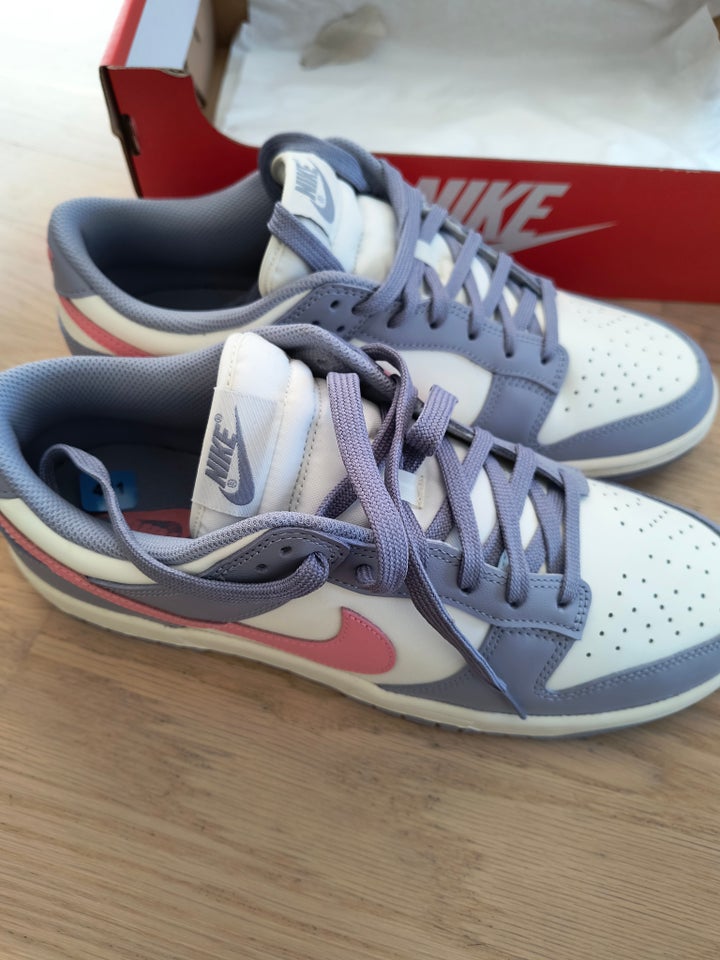 Sneakers, Nike Dunks, str. 43