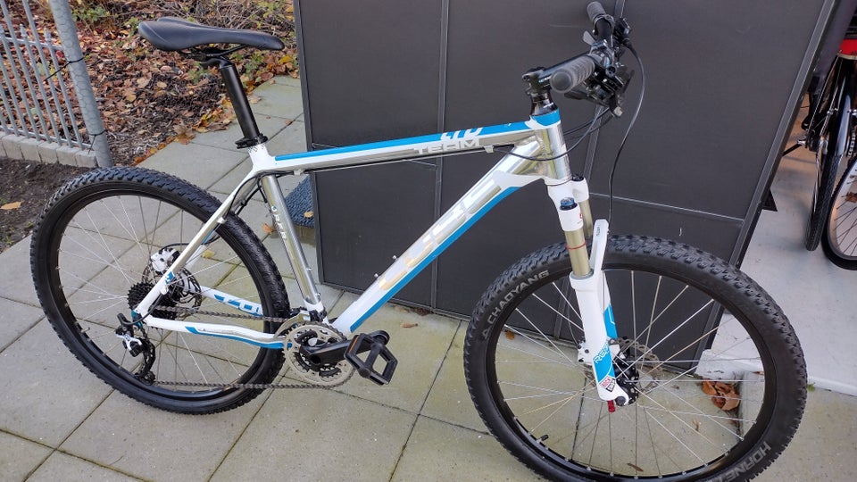 Cube Ltd serie, hardtail, 30 gear