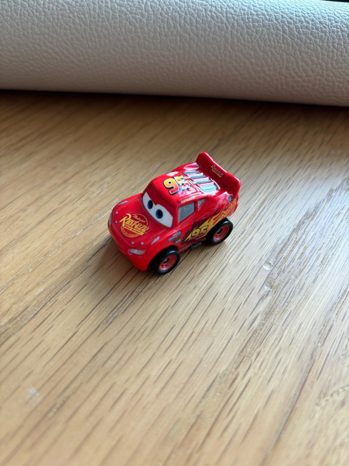 Cars mini racers lynet mcqueen,