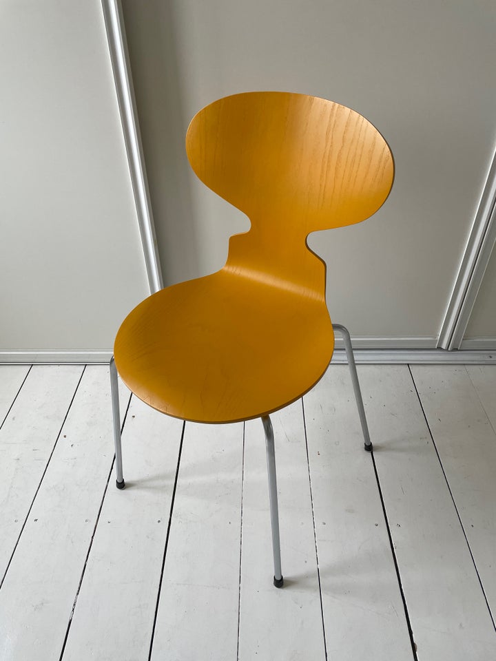 Arne Jacobsen, stol, Myren 3101