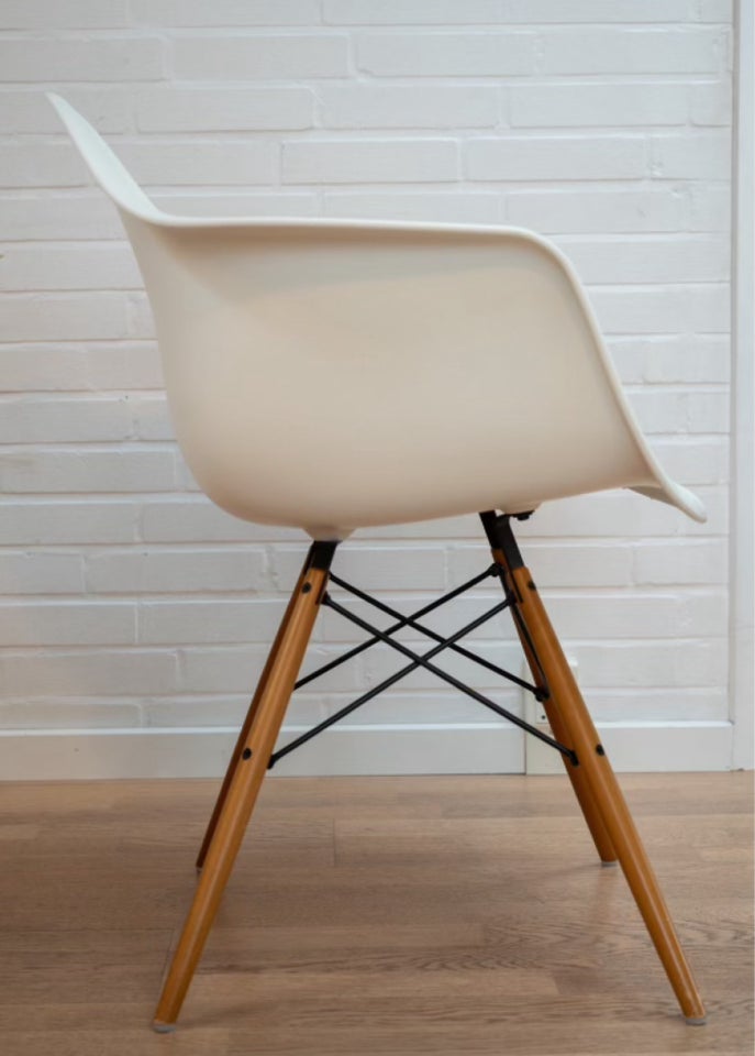 Spisebordsstol Eames