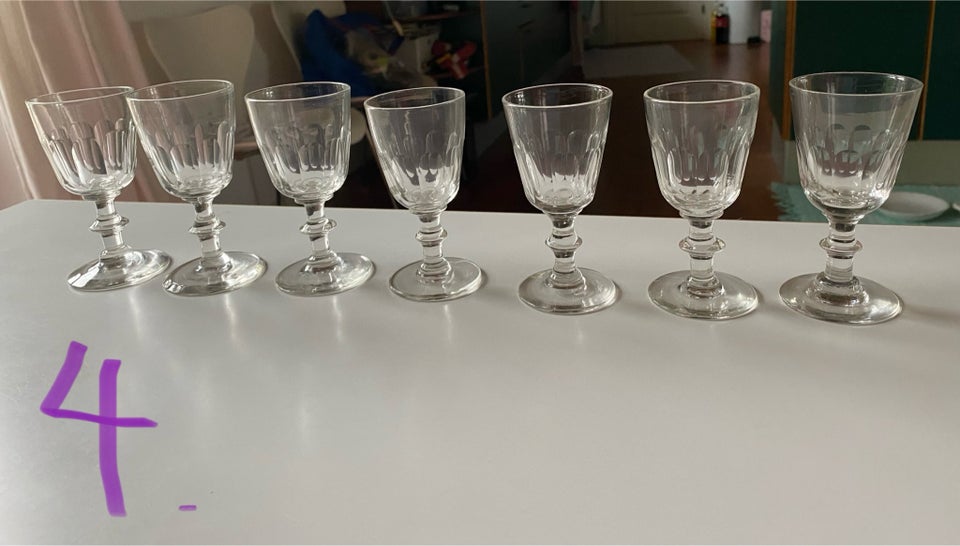 Diverse Christian den 8 glas