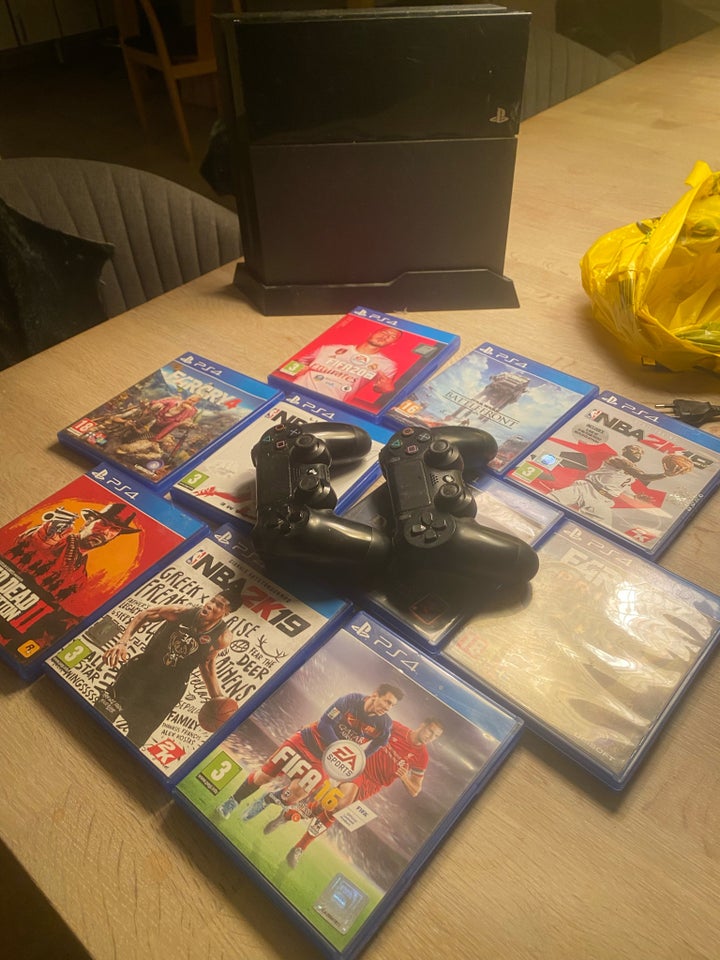 10 spil med PlayStation , PS4